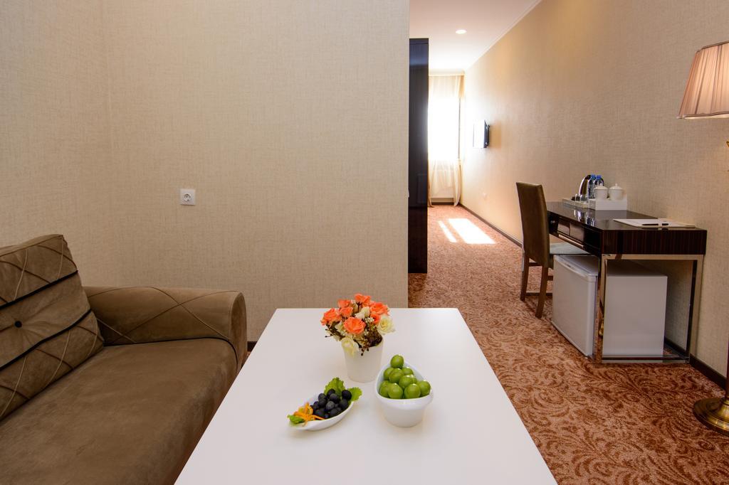 Apart Hotel Mx Tbilisi Exterior photo